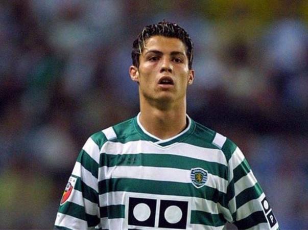 Ronaldo đã trở thành một trong những cầu thủ vĩ đại nhất trong lịch sử bóng đá