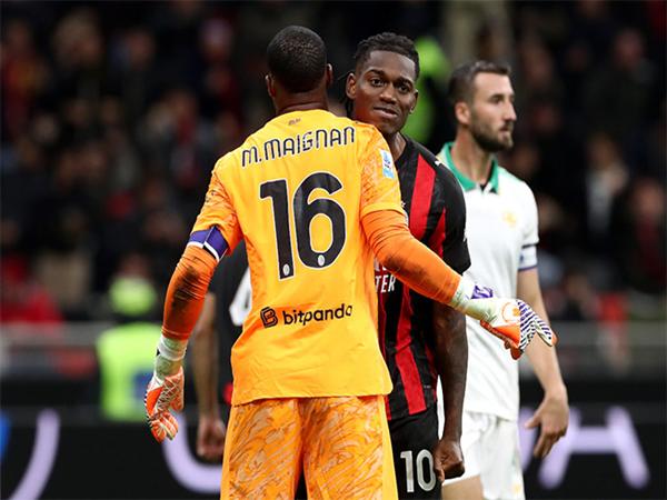 Milan khẳng định vị thế trong cuộc đua vô địch