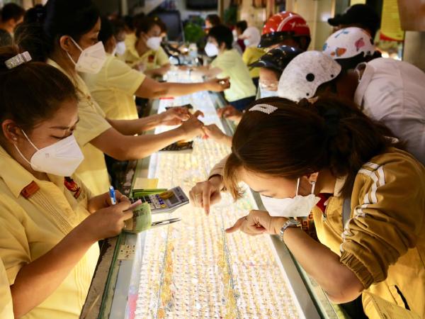 Nằm mơ thấy mua vàng là điềm gì