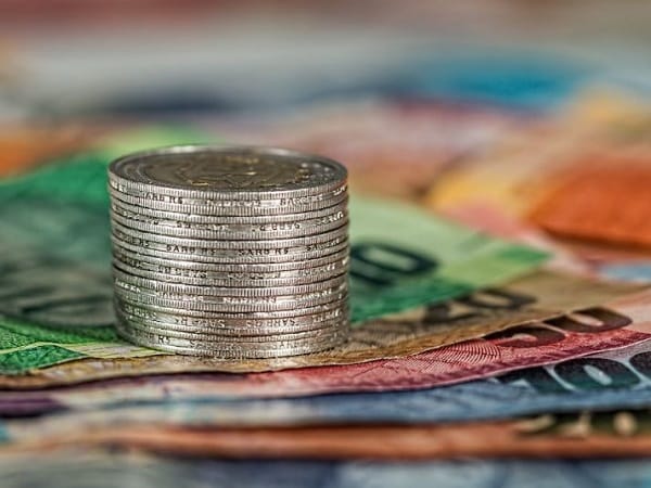 Nằm mơ thấy tiền xu có ý nghĩa gì, con số nào mang lộc?