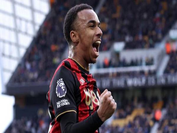 Chiến lược MU ưu tiên cầu thủ đã chứng minh tại Ngoại hạng Anh